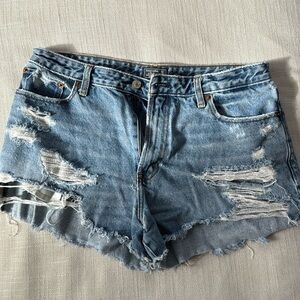 Vintage Abercrombie denim shorts size 32
